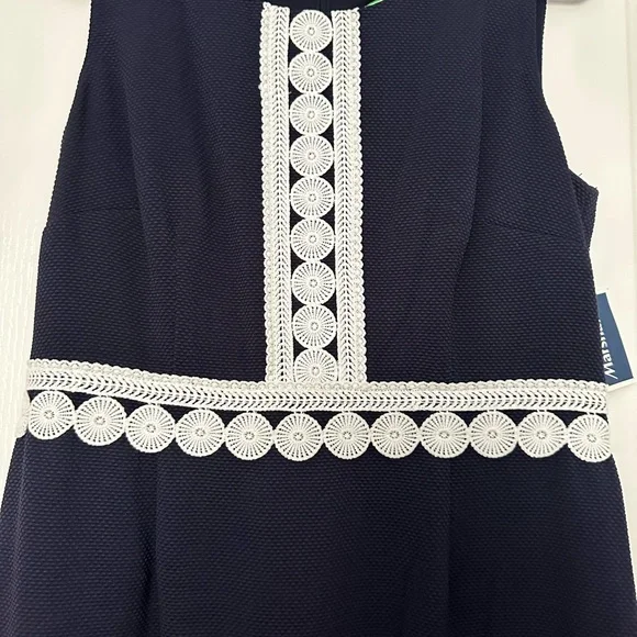 NWT dress size 8 - Picture 2 of 4